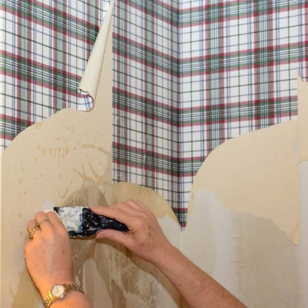 wallpaper removal Dubai service